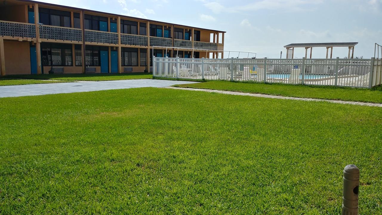 Buccaneer Inn St. George Island Eksteriør bilde